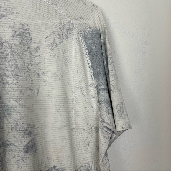 Lululemon Metal Vent Tech Polo Chalk Wash Men’s Large - Picture 6 of 6